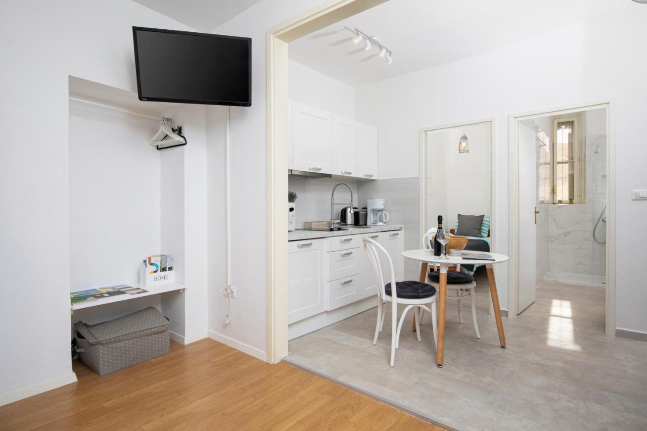 Kandlers Street Apartment Пула Екстериор снимка