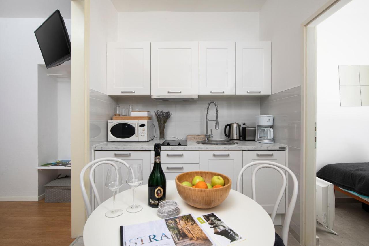 Kandlers Street Apartment Пула Екстериор снимка