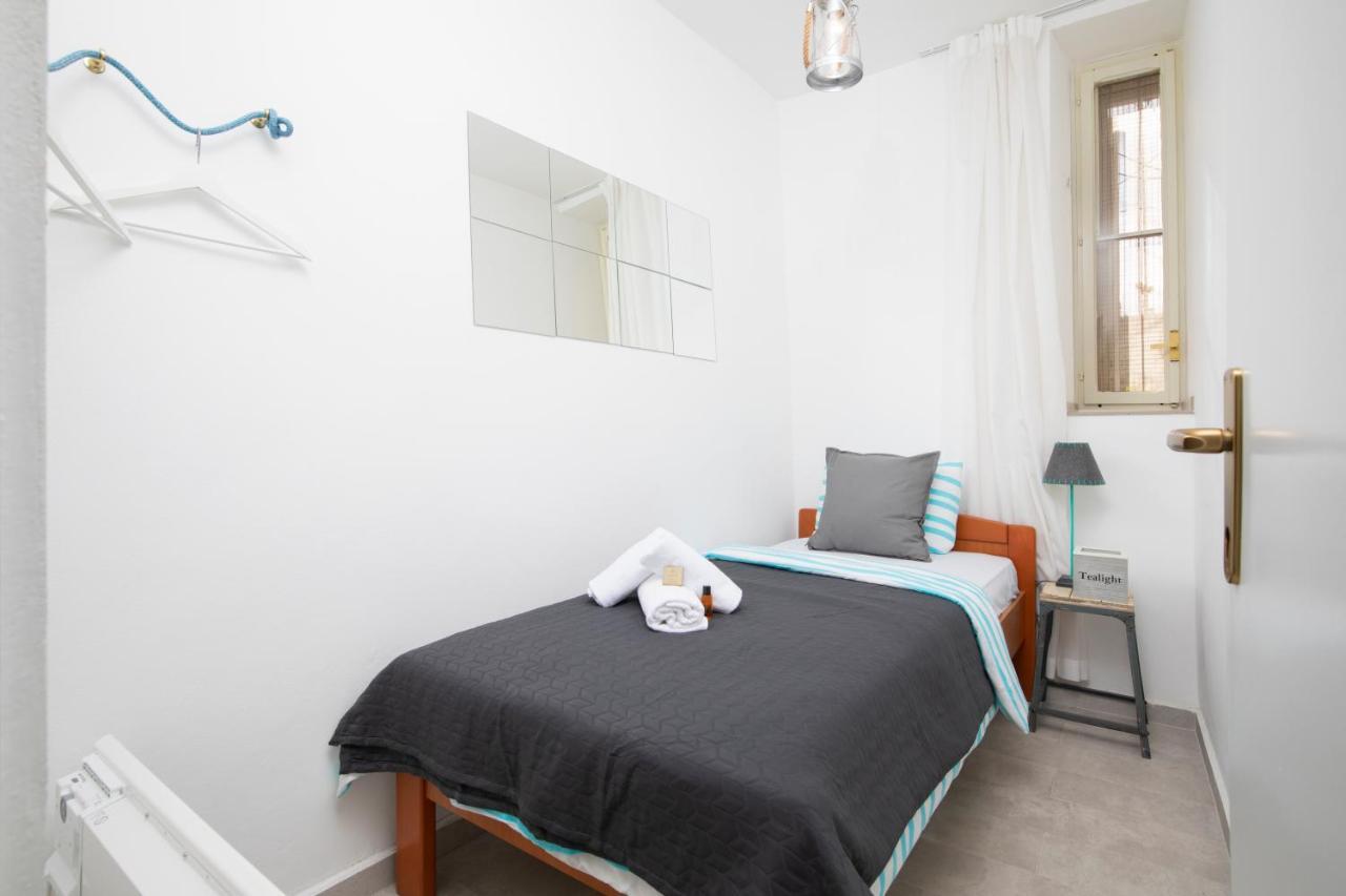 Kandlers Street Apartment Пула Екстериор снимка